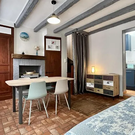 Holiday home Jaliane, Maison De Pecheur *